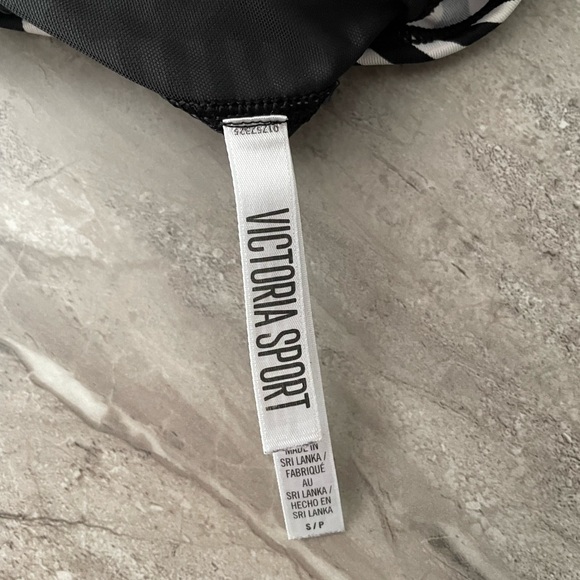 Victoria’s Secret Sports Bra - Picture 3 of 3